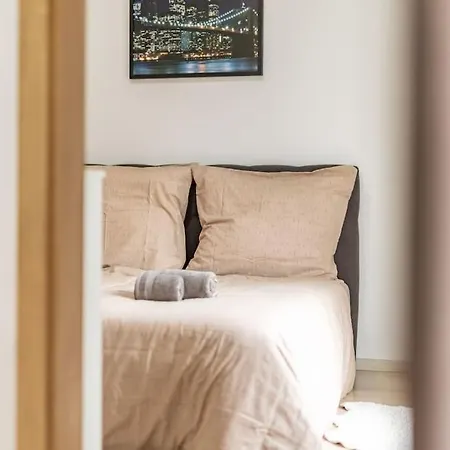 Apartment Cityscape Oasis: Active Heaven Bratislava