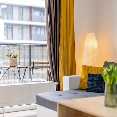 Apartment Cityscape Oasis: Active Heaven Bratislava