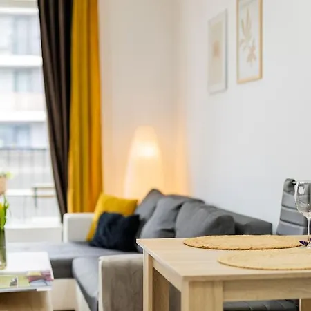 Cityscape Oasis: Active Heaven *