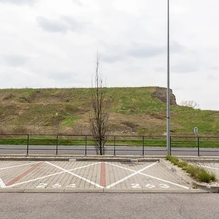 Apartment Cityscape Oasis: Active Heaven Bratislava