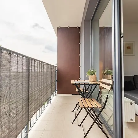 Cityscape Oasis: Active Heaven Apartmán