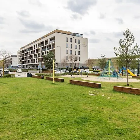 דירה Cityscape Oasis: Active Heaven ברטיסלאבה