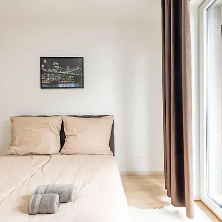 Cityscape Oasis: Active Heaven Братислава