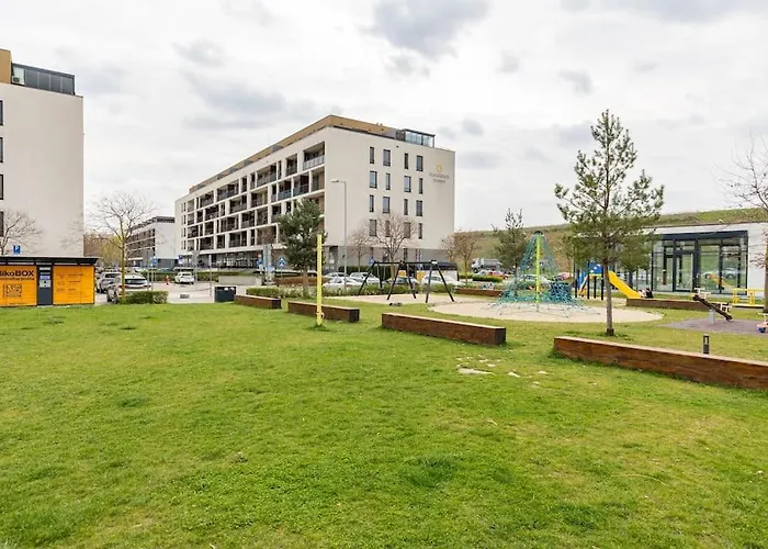 דירה Cityscape Oasis: Active Heaven ברטיסלאבה